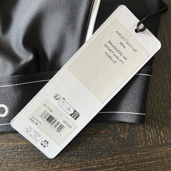 ALO Yoga Black Sports Bra - Picture 2 of 2